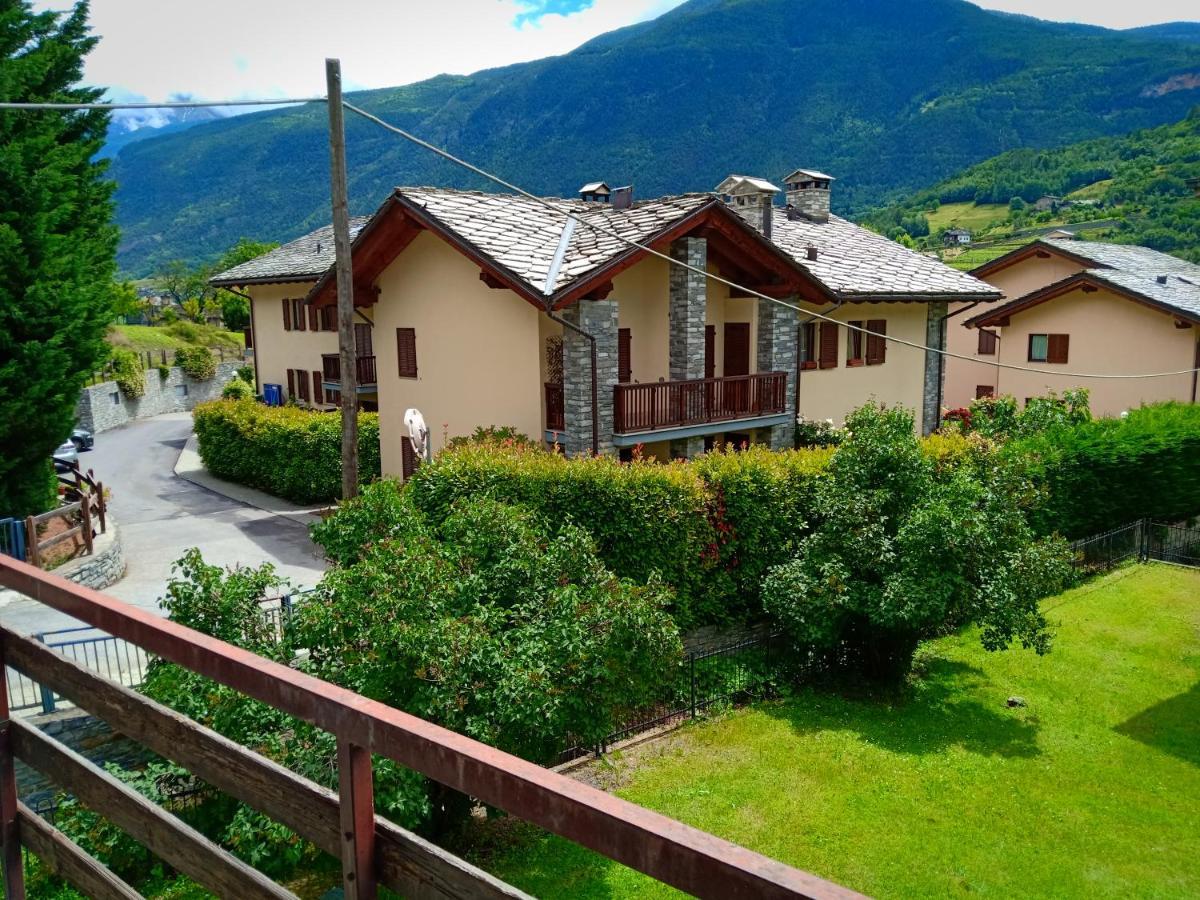 Appartamento Ai Piedi Del Gran Paradiso Saint-Pierre Dış mekan fotoğraf